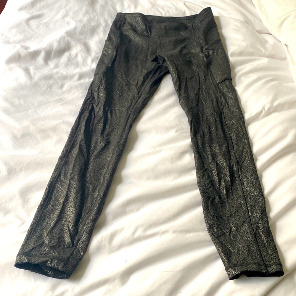 Lululemon gunmetal leggings - size 6